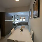 Appartamento Modern 3br - Short Walk To Sea & Shops