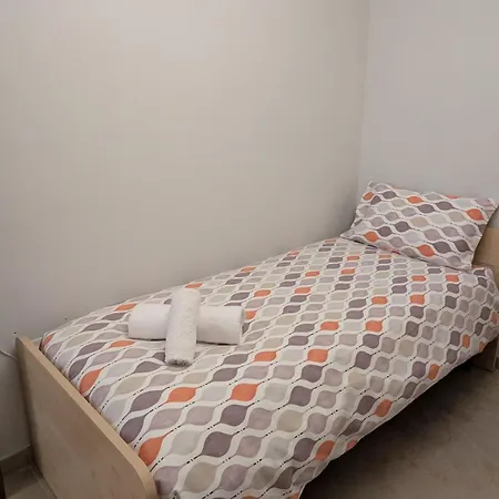 Apartman Modern 3br - Short Walk To Sea & Shops