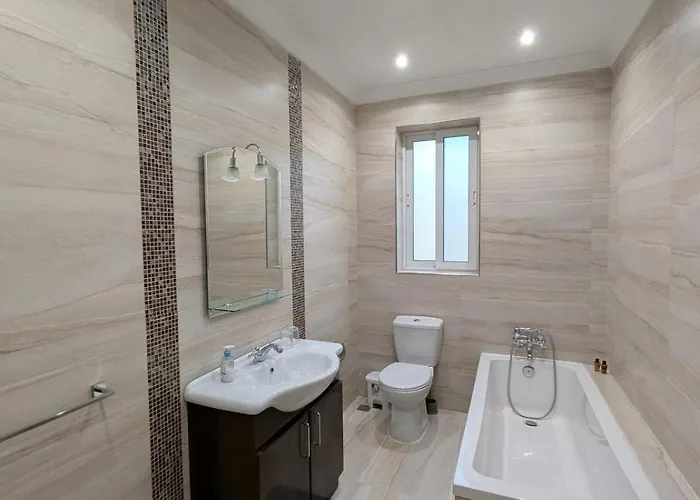 Lejlighed Modern 3br - Short Walk To Sea & Shops Sliema