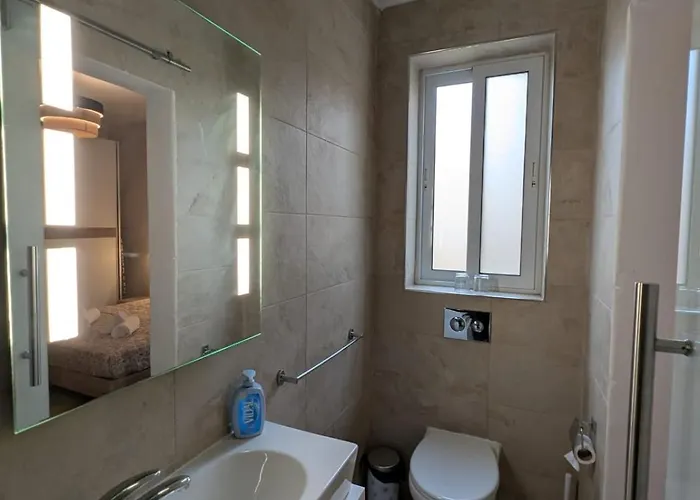 Modern 3br - Short Walk To Sea & Shops Lejlighed Sliema